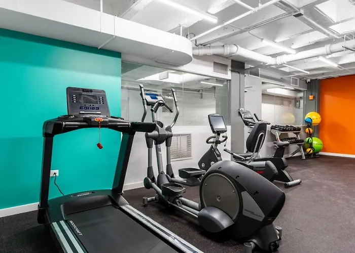 Apartment Peaceful Beachfront Loft Rooftop Gym